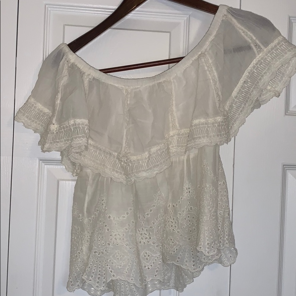 American Eagle off the shoulder top